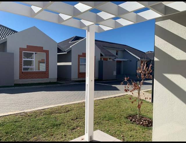 2 BEDROOM PROPERTY TO RENT IN GEORGE CENTRAL